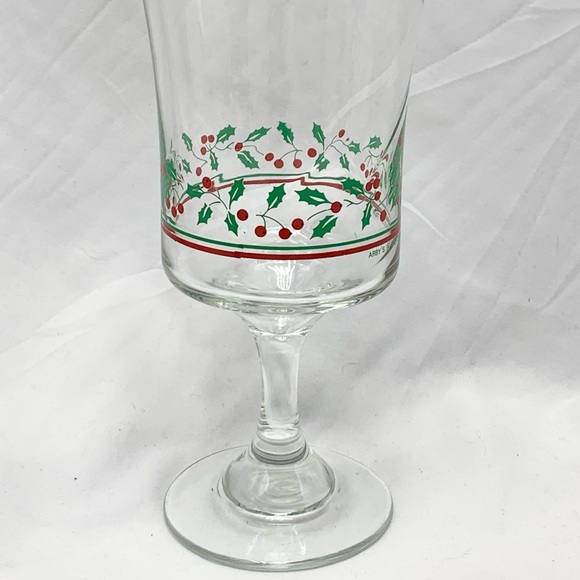 🎄Arby’s 1987 Christmas Glass cup collectible. - Picture 2 of 12